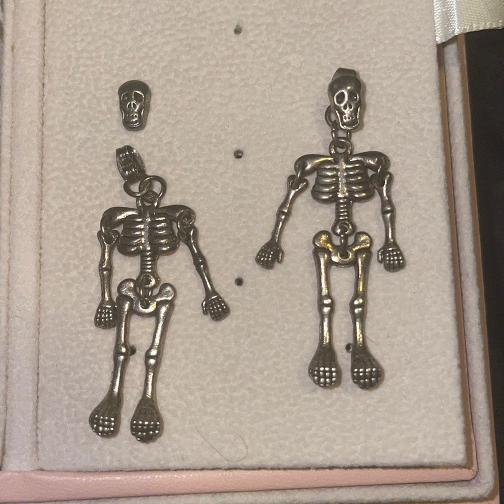 Skeleton earrings